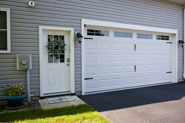 24/7 Emergency Garage Door Panel Replacement experts in Bath County County, VA